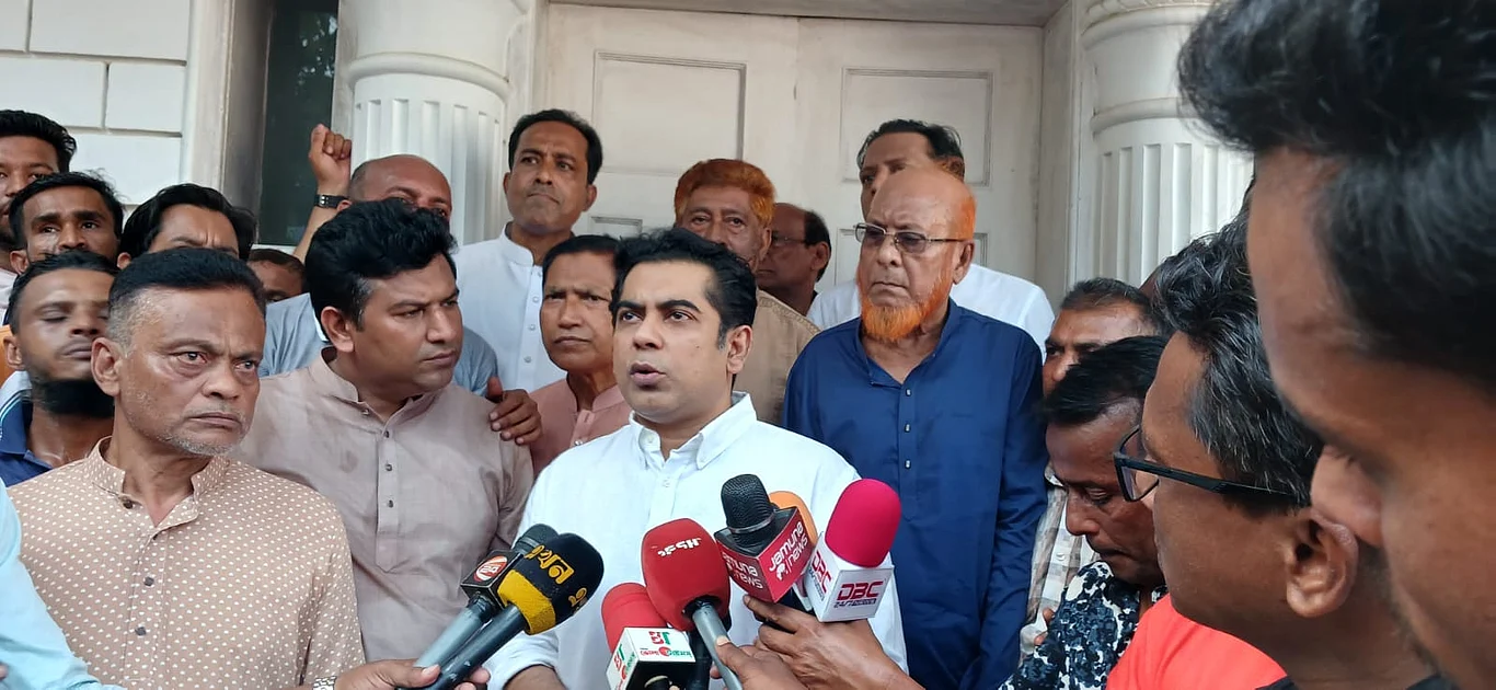 প্রধানমন্ত্রী নরেন্দ্র মোদির সঙ্গে প্রধান উপদেষ্টার বৈঠক দেশের জন্য ইতিবাচক ফলাফল বয়ে আনবে,” বলেছেন আন্দালিভ রহমান পার্থ।