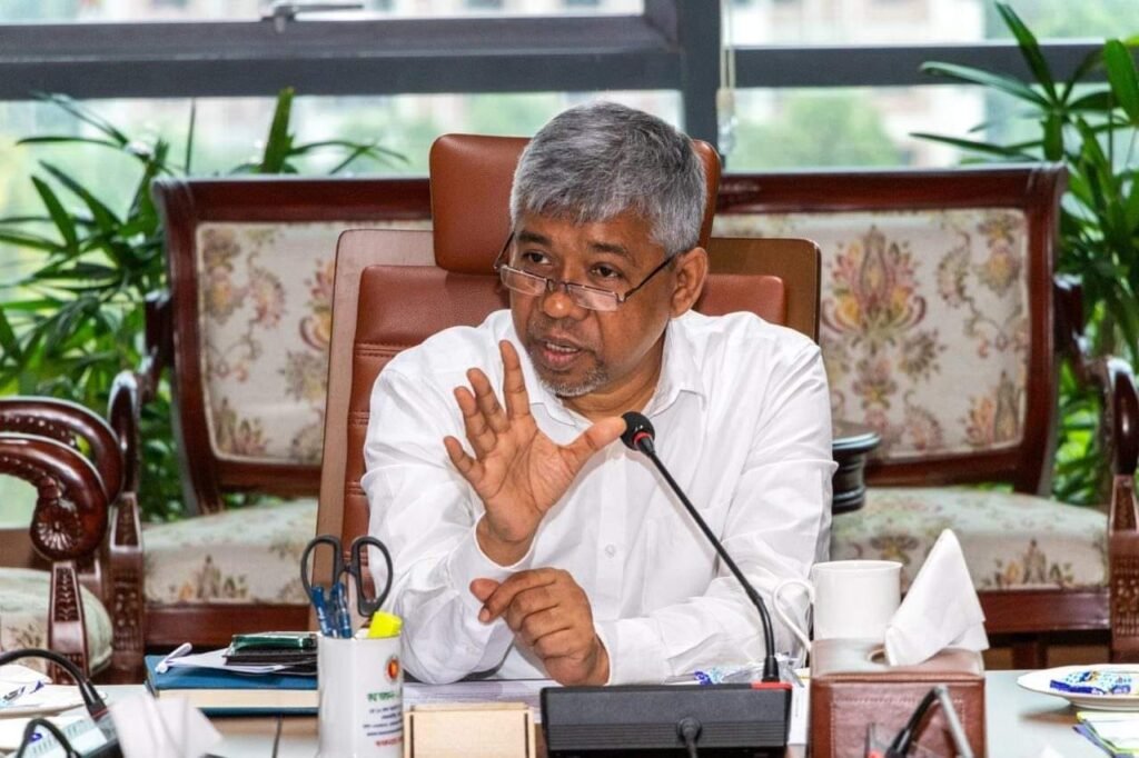 এনবিআর চেয়ারম্যানকে অবাঞ্ছিত ঘোষণা, অপসারণের দাবিতে আন্দোলন অব্যাহত