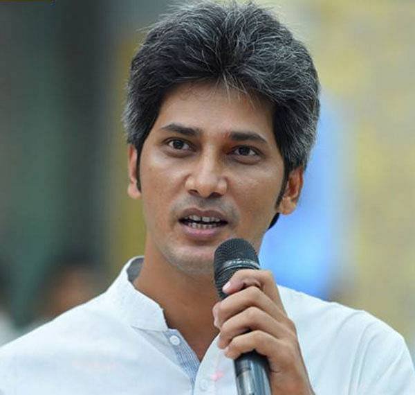 ফ্যাসিস্ট শক্তির সহযোগীদের বিরুদ্ধে কঠোর ব্যবস্থা নেওয়ার আহ্বান জানিয়েছেন গণসংহতি আন্দোলনের প্রধান সমন্বয়ক জোনায়েদ সাকি