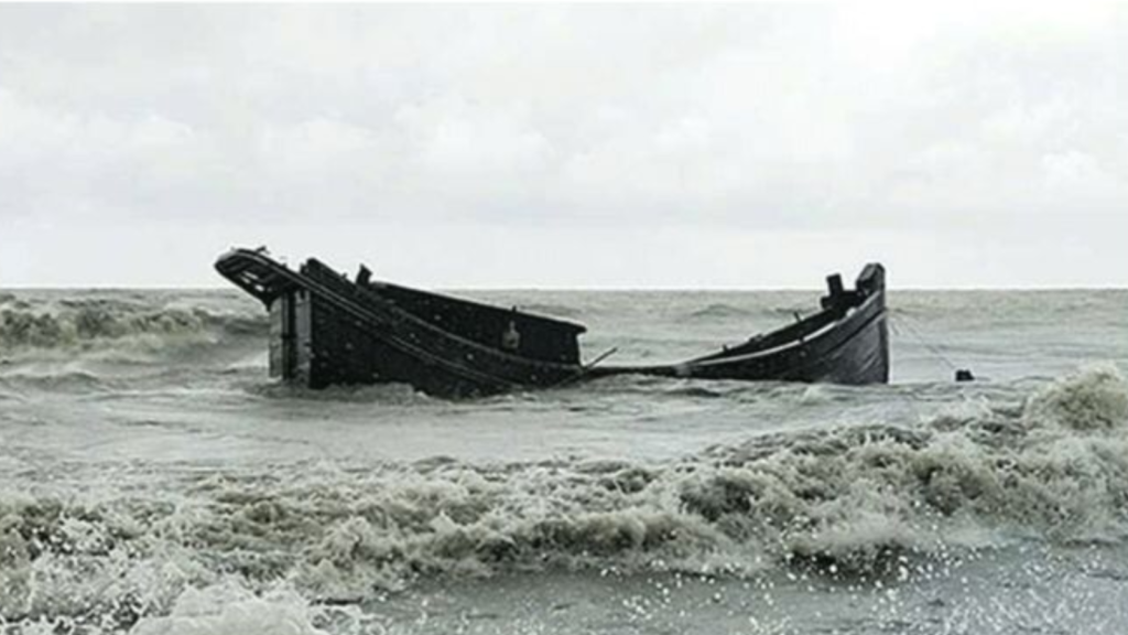 হাতিয়ায় মেঘনায় যাত্রীবাহী ট্রলার ডুবি, নিখোঁজ ১৯ জন