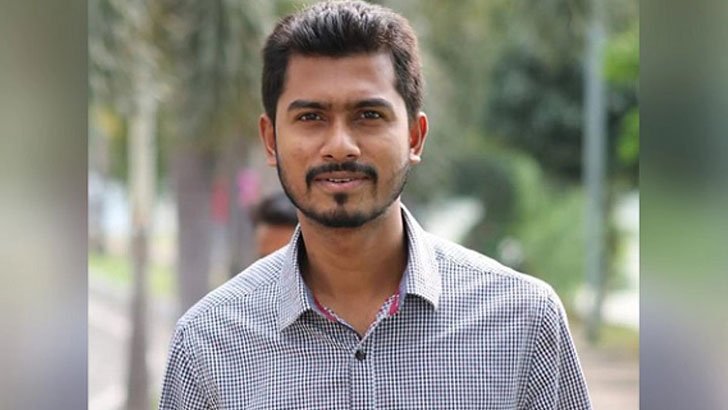 শনিবার (১৭ মে) বিকেলে রাজধানীর রাজারবাগ বাসস্ট্যান্ডে গণ-অধিকার পরিষদ আয়োজন করে একটি গণ সমাবেশ, যেখানে বক্তৃতা করেন সংগঠনের নেতারা।