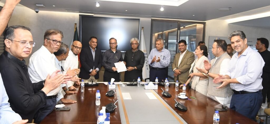 বিজিএমইএ ২০২৫-২৭ অফিস বেয়ারার নির্বাচনে মাহমুদ হাসান খান সভাপতি নির্বাচিত