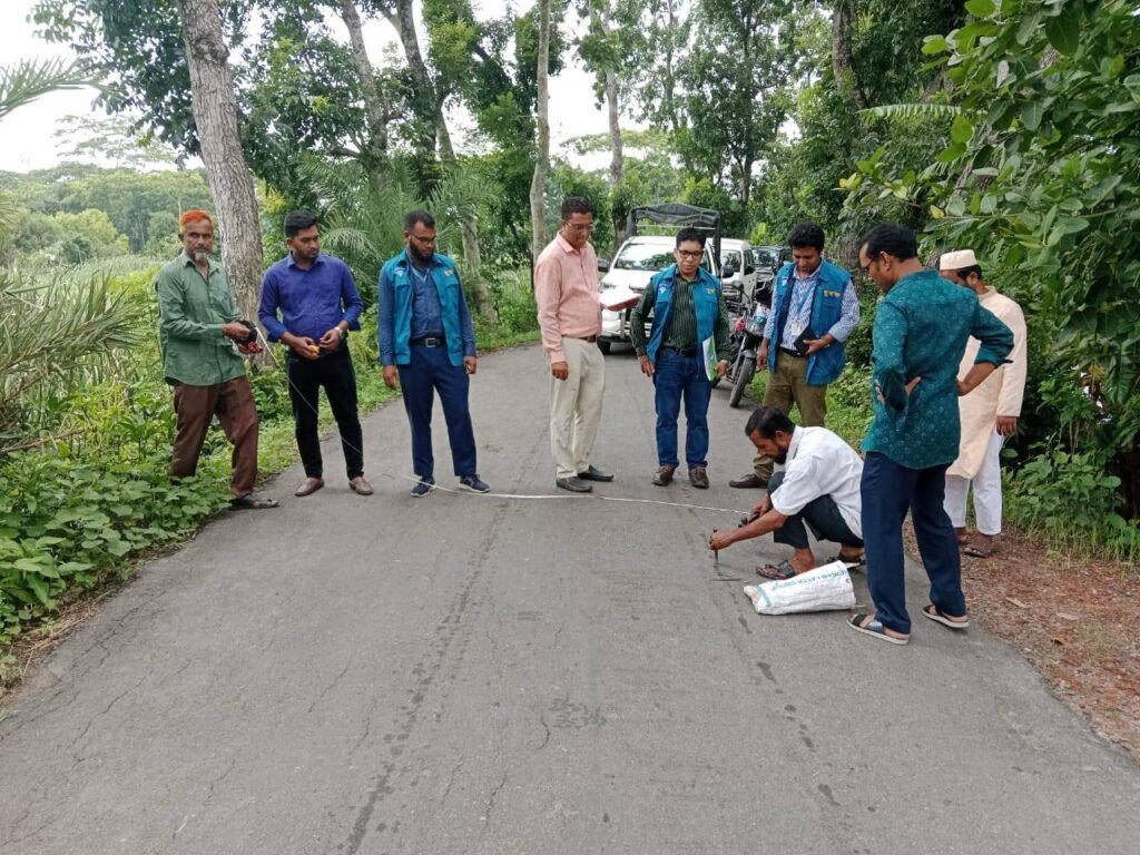 ঝালকাঠির নলছিটিতে সওজের রাস্তা নির্মাণে অনিয়মের অভিযোগে দুদকের অভিযান