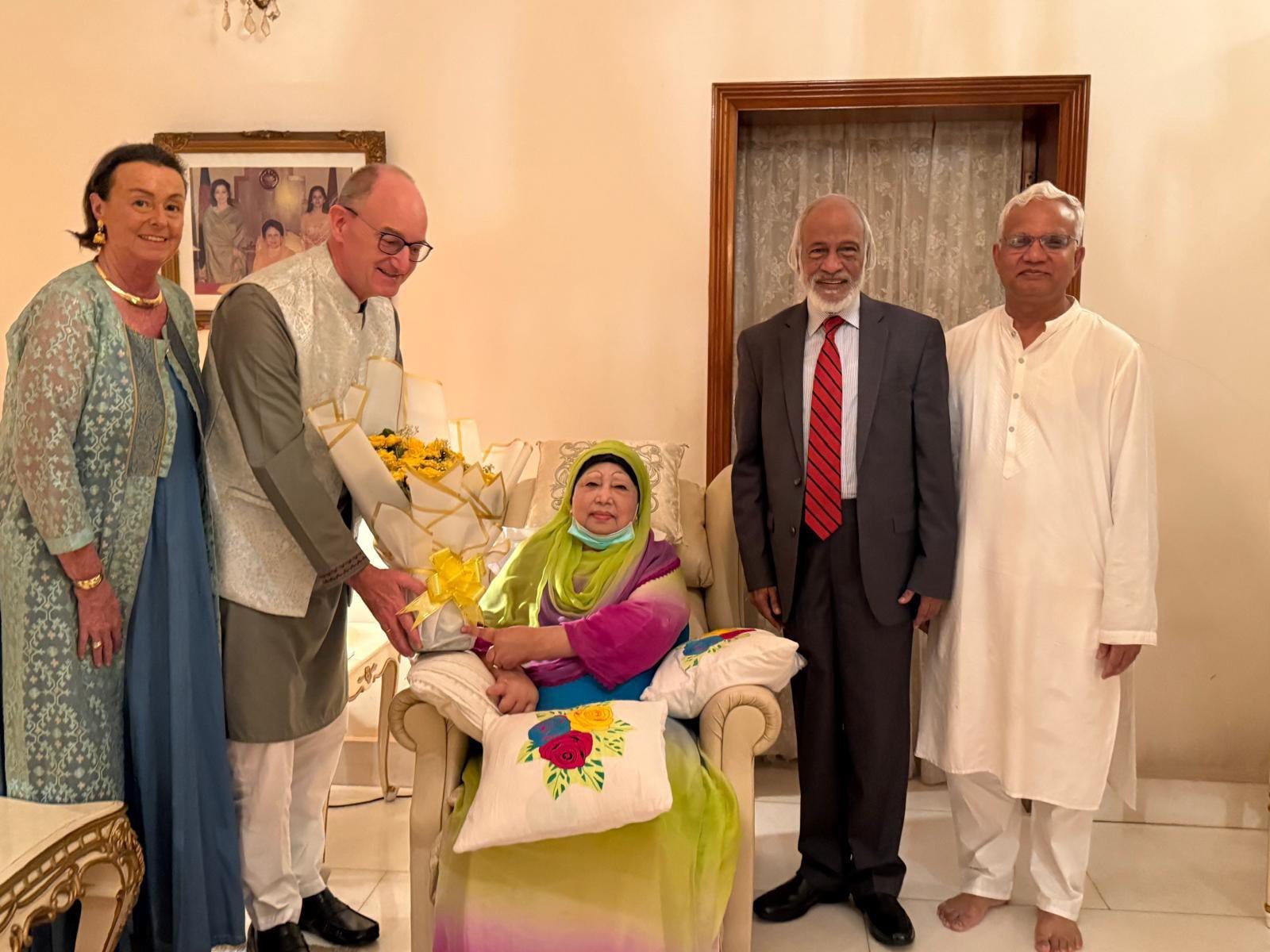 বেগম খালেদা জিয়ার সাথে জার্মান রাষ্ট্রদূতের সৌজন্য সাক্ষাৎ