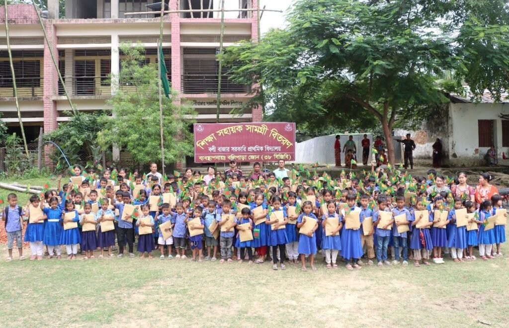 বিজিবির মানবিক উদ্যোগ: বলিপাড়ায় ২৭০ শিক্ষার্থীর মাঝে শিক্ষা উপকরণ বিতরণ