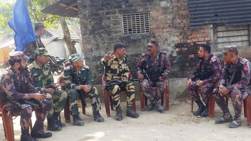 ভারত থেকে নারী-শিশুসহ ছয় বাংলাদেশিকে বিজিবির কাছে হস্তান্তর