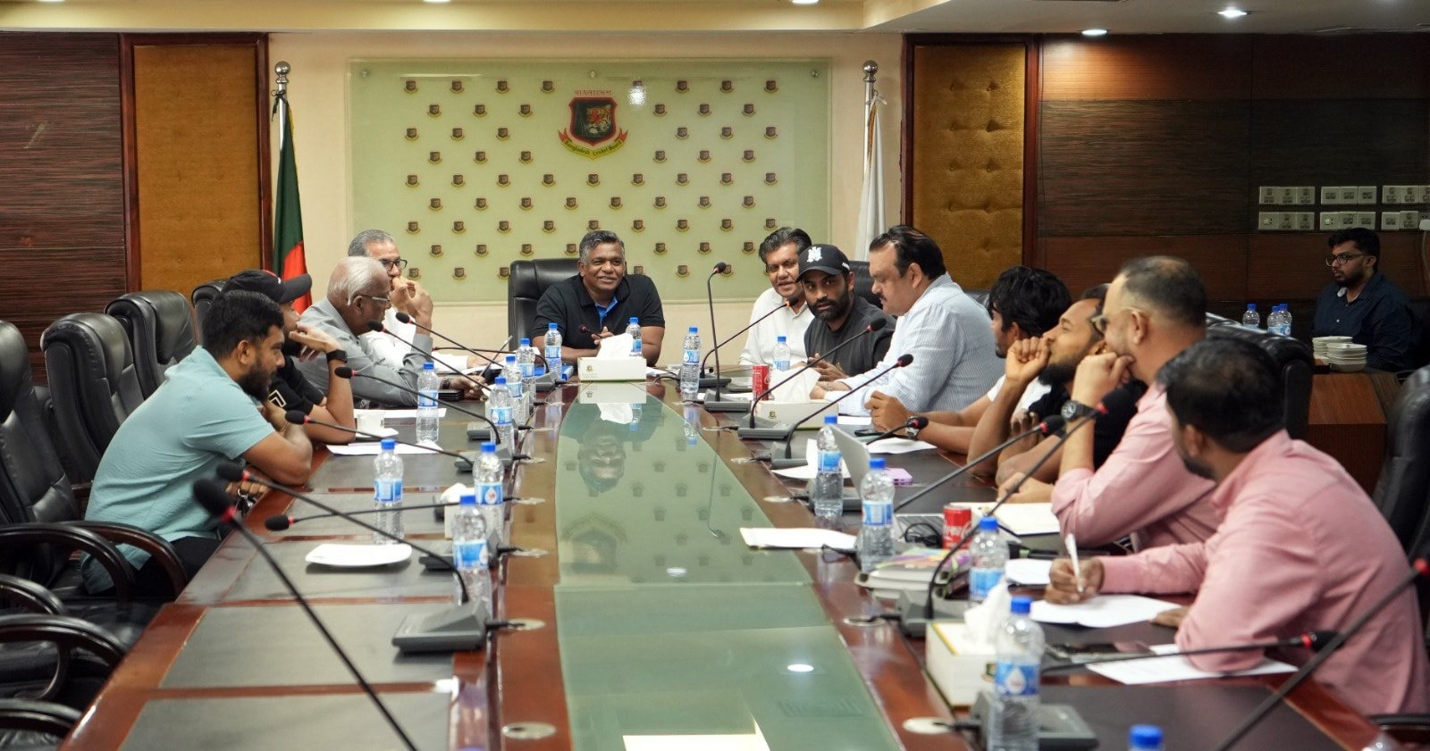 বিপিএলের ভবিষ্যৎ নিয়ে তারকাদের অংশগ্রহণে বিসিবির আলোচনা সভা