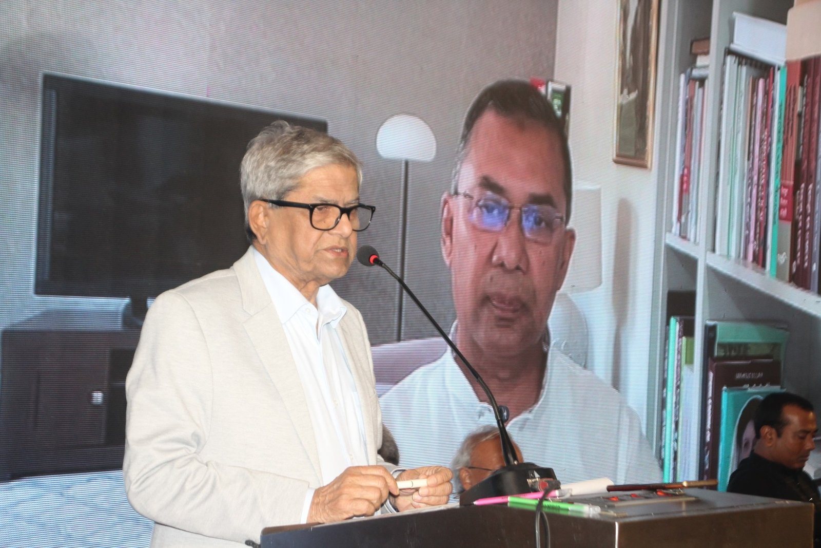 বিএনপির মির্জা ফখরুলের আলোচনায় সোহাগ হত্যার দ্রুত বিচারের আহ্বান