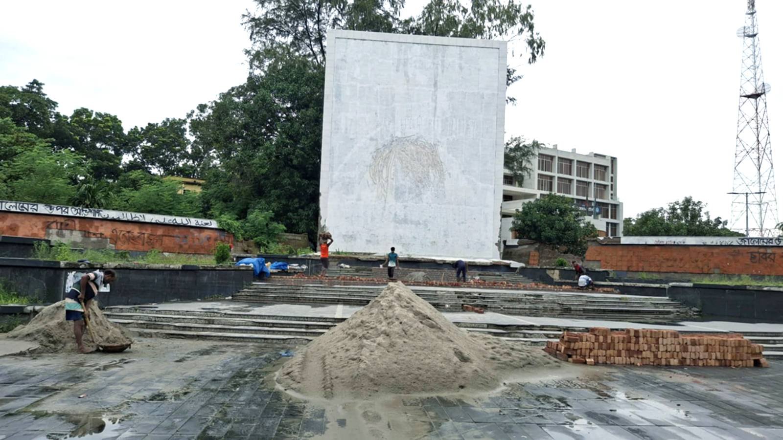 রাজশাহীতে জুলাই শহীদদের স্মরণে নতুন স্মৃতিস্তম্ভ নির্মাণ