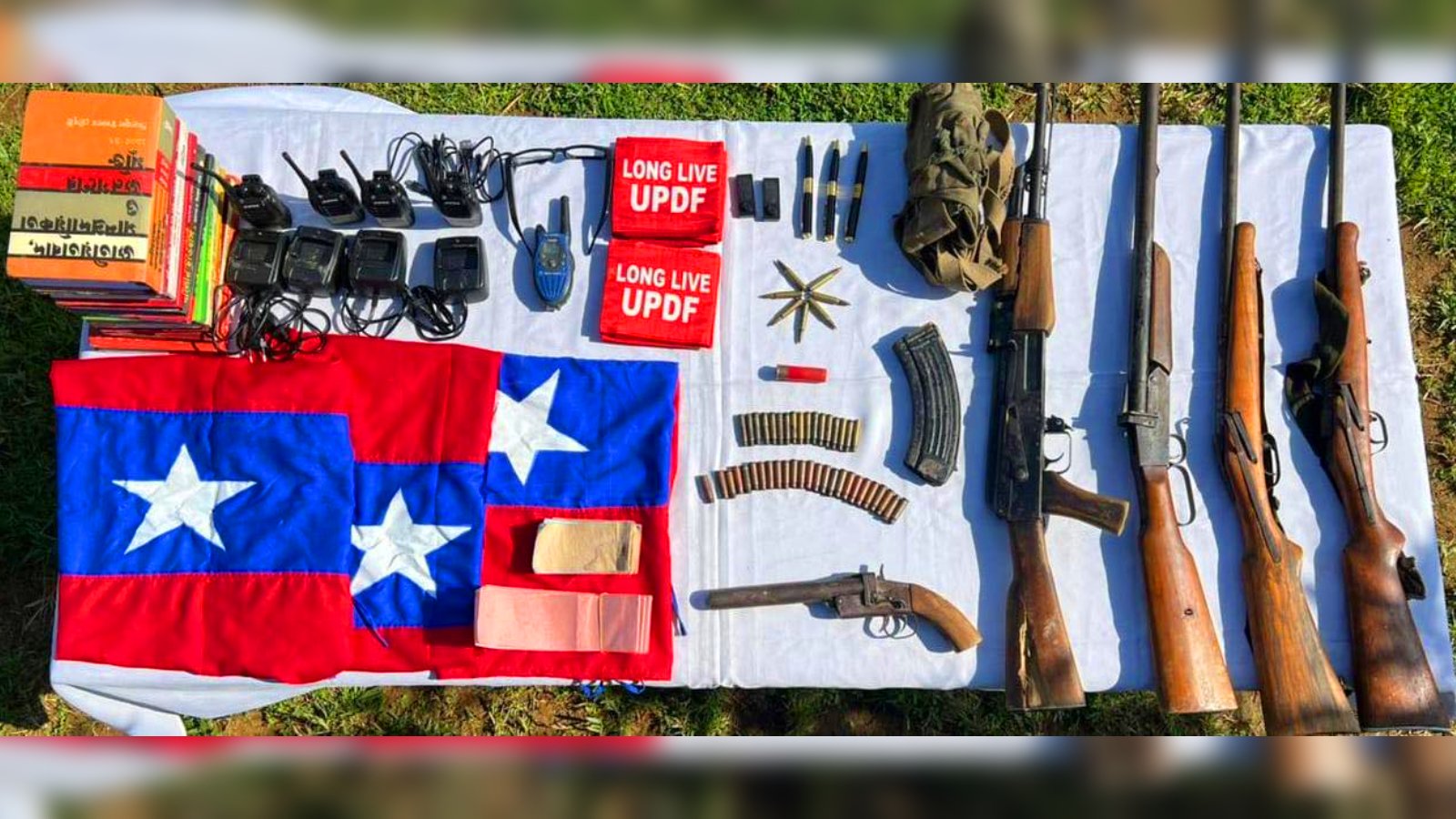 বাঘাইছড়িতে সেনাবাহিনীর সফল অভিযান, বিপুল পরিমাণ অস্ত্র উদ্ধার