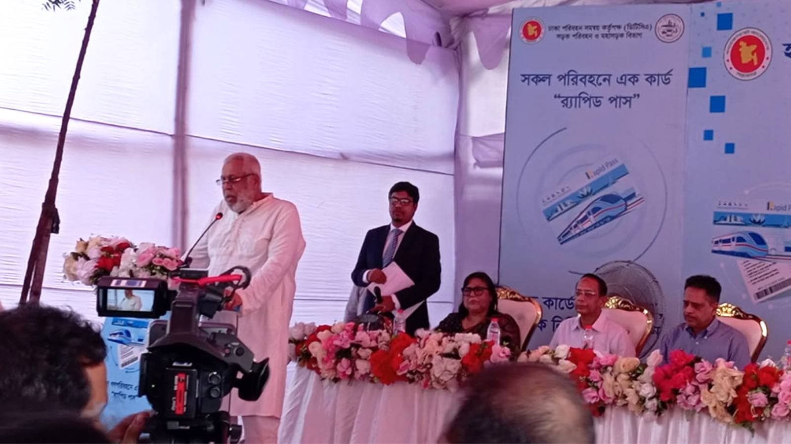 মেয়াদোত্তীর্ণ যানবাহন সড়কে অগ্রহণযোগ্য: উপদেষ্টার হুঁশিয়ারি