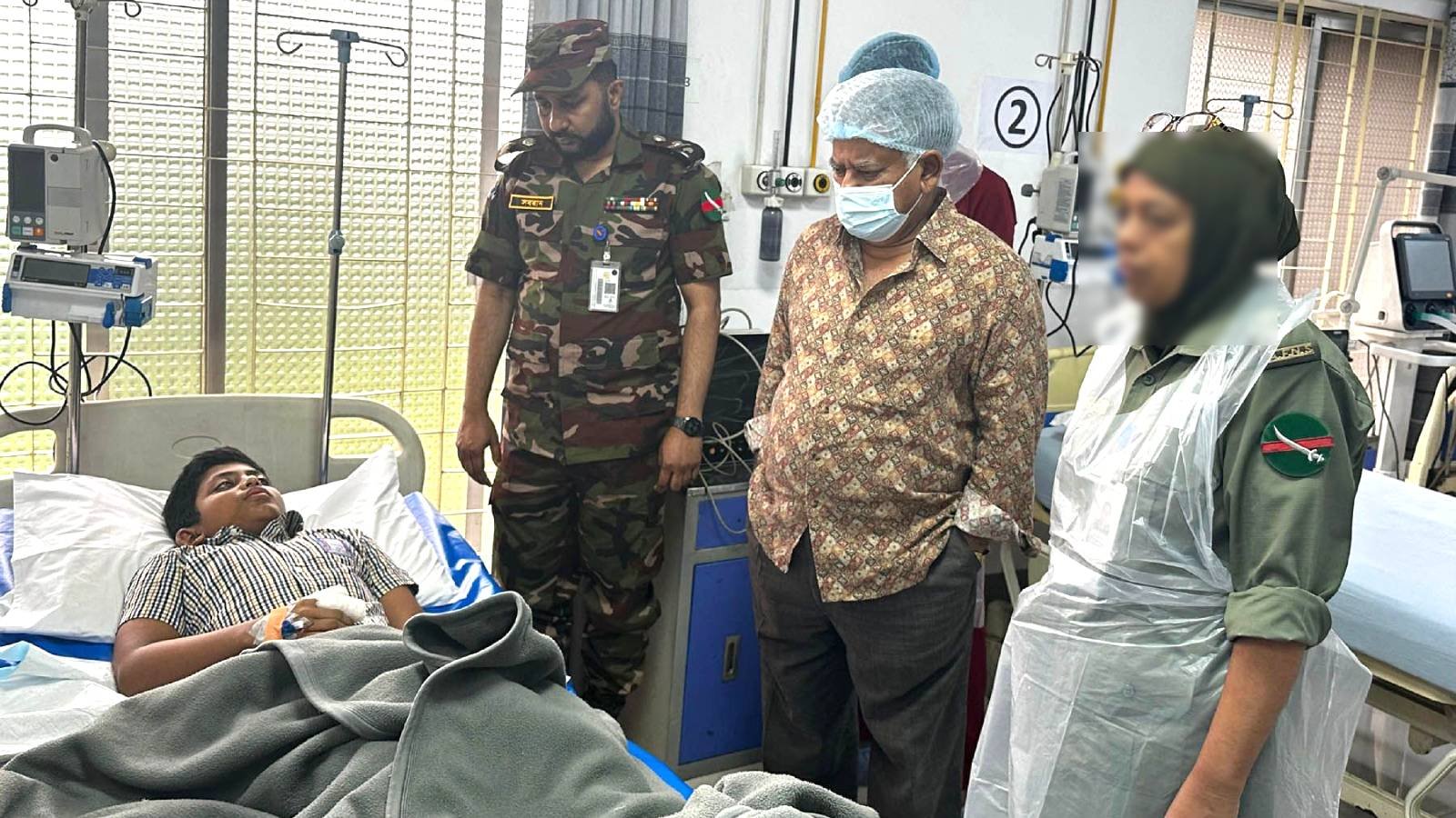 বিমান দুর্ঘটনায় আহতদের জন্য সর্বাত্মক সহায়তা দিচ্ছে সরকার: নৌপরিবহন উপদেষ্টা