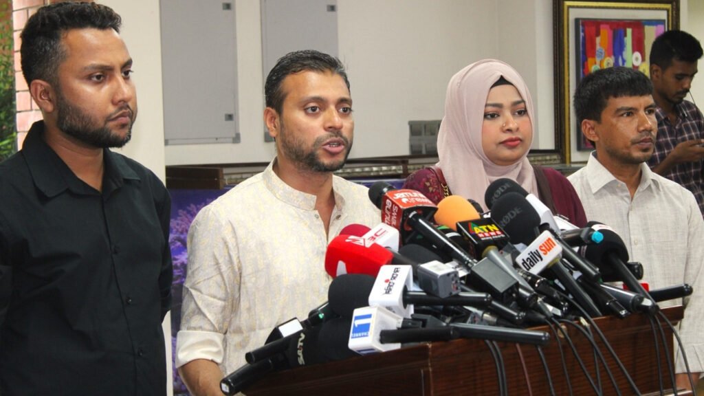 জাতীয় ঐকমত্যের স্বার্থে দলীয় অবস্থান ছাড় দিতে হবে: এবি পার্টি