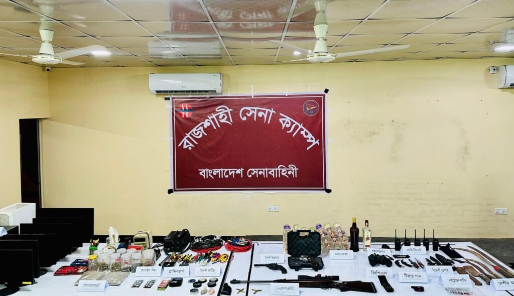 রাজশাহীতে সেনাবাহিনীর অভিযান: বিপুল অস্ত্র- বিস্ফোরক উদ্ধার, ৩ জন আটক
