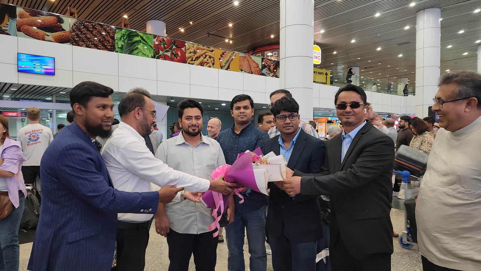 নাহিদ ইসলাম মালয়েশিয়ায় পৌঁছেছেন, প্রবাসী কর্মসূচিতে অংশগ্রহণ শুরু