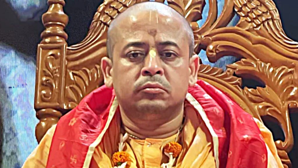 চট্টগ্রামে জন্মাষ্টমীর শোভাযাত্রায় চিন্ময় কৃষ্ণের প্ল্যাকার্ড নিয়ে প্রবেশে আটক ৬