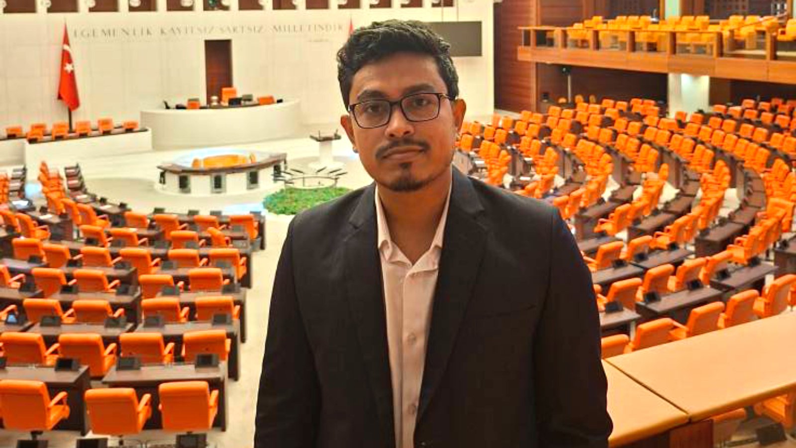 সাদিক কায়েম : ডাকসু নির্বাচনে নারী প্রার্থীদের অনলাইন হয়রানি বন্ধ করুন