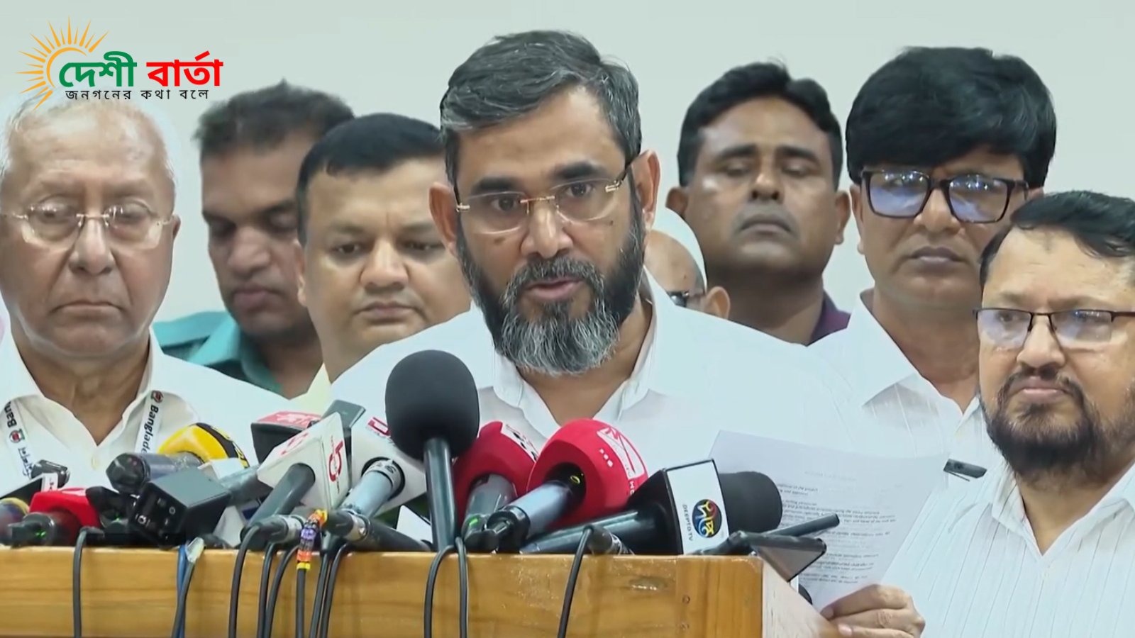 প্রবাসী ভোটারদের জন্য প্রতীকসহ ব্যালট পাঠাবে ইসি