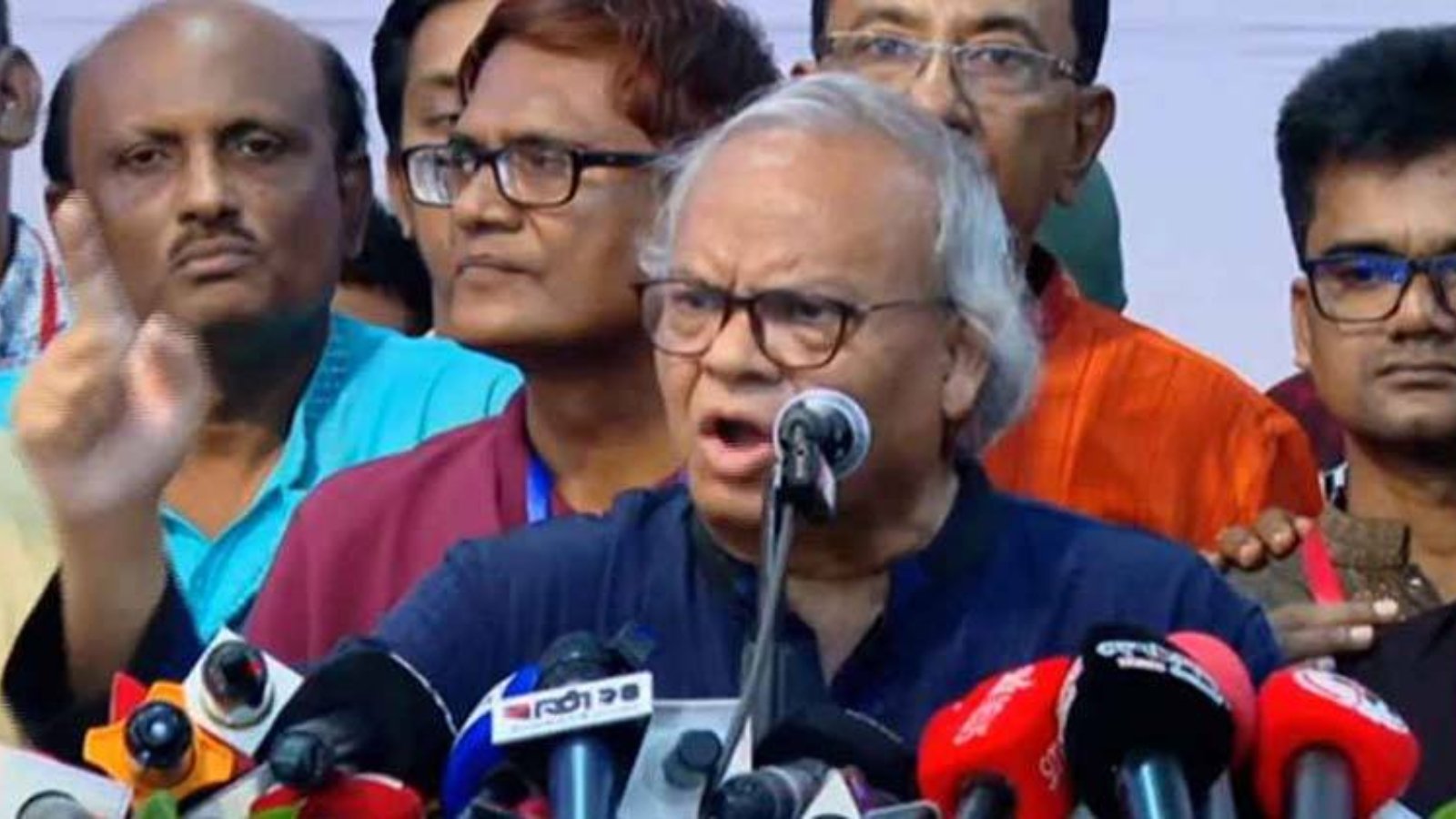 কলকাতায় আওয়ামী লীগ অফিস: রিজভীর প্রশ্ন, ‘পালিয়ে কেন গেলেন?’