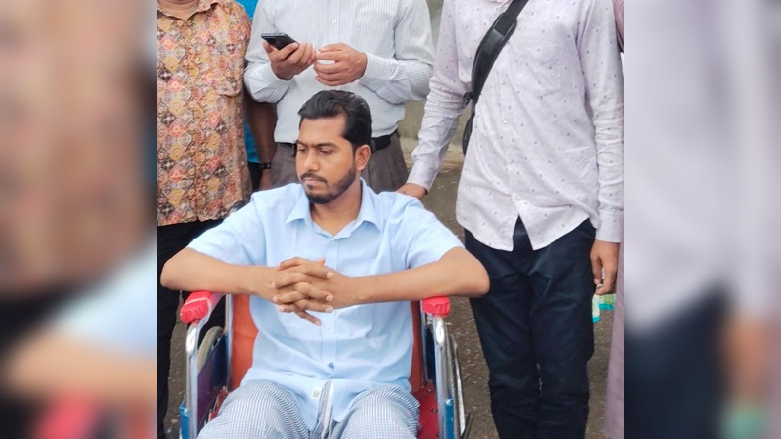 উন্নত চিকিৎসার জন্য সিঙ্গাপুর যাচ্ছেন নুরুল হক নুর