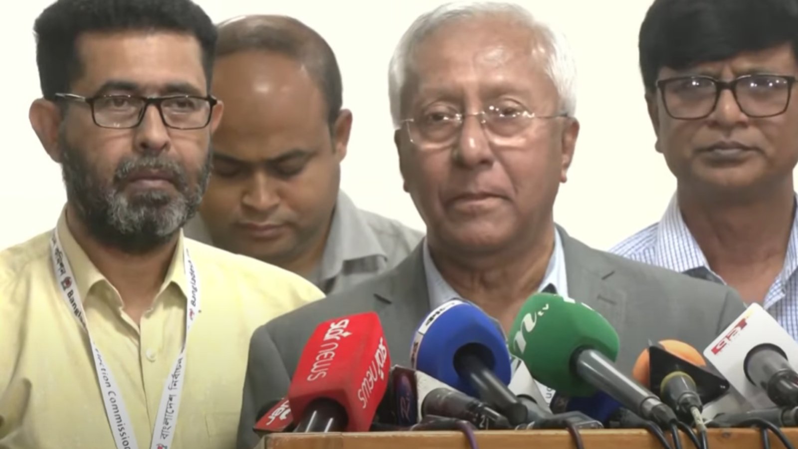 প্রতীক তালিকায় না থাকায় শাপলা পাচ্ছে না এনসিপি