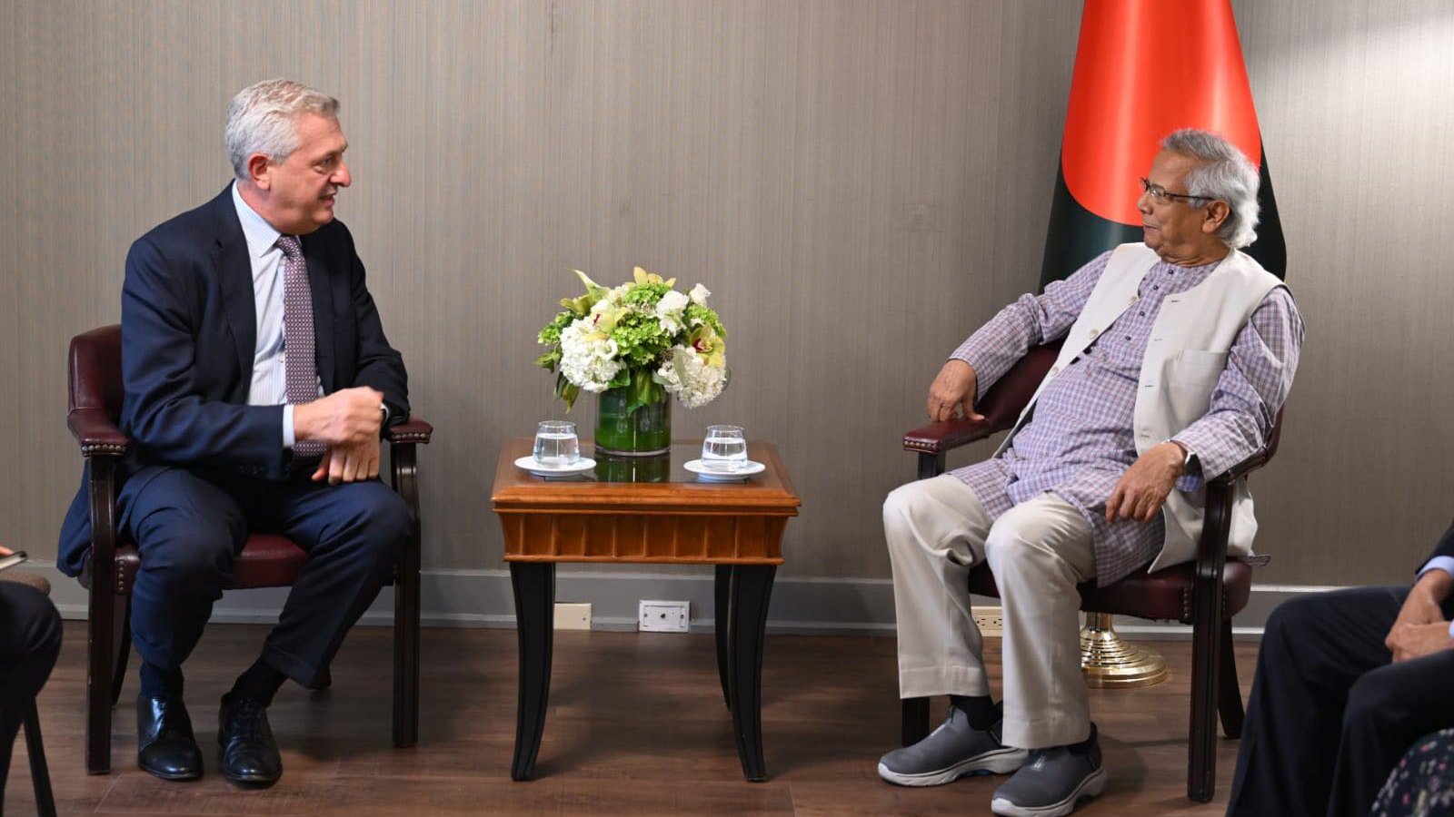 দেড় লাখ রোহিঙ্গা নতুন এসেছে: তহবিল সংকট নিয়ে ইউএনএইচসিআর প্রধানের কাছে অধ্যাপক ইউনূসের উদ্বেগ