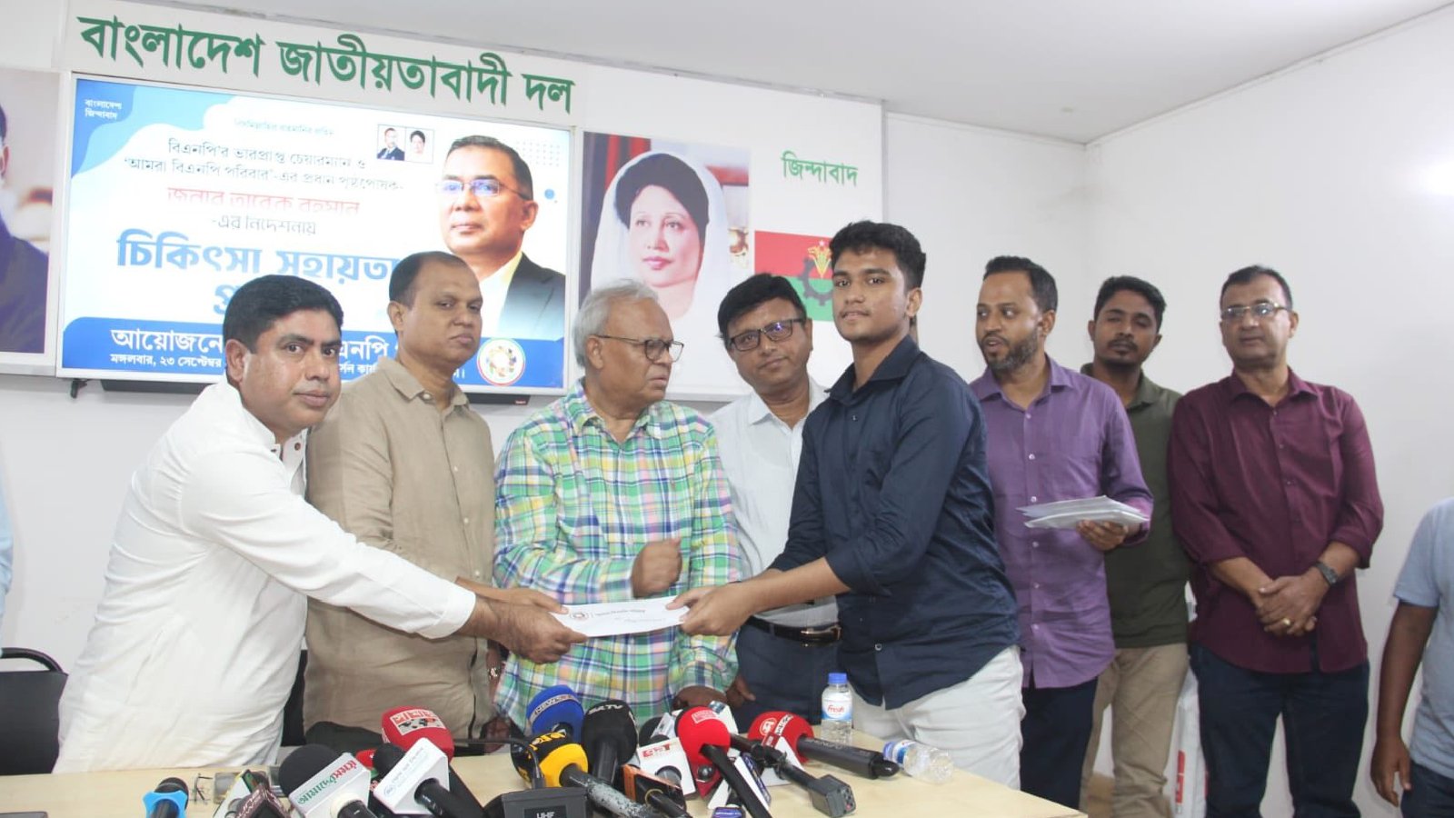 গণঅভ্যুত্থানে আহত ও নিহতদের ২২ পরিবারকে আর্থিক সহায়তা দিয়েছে তারেক রহমান