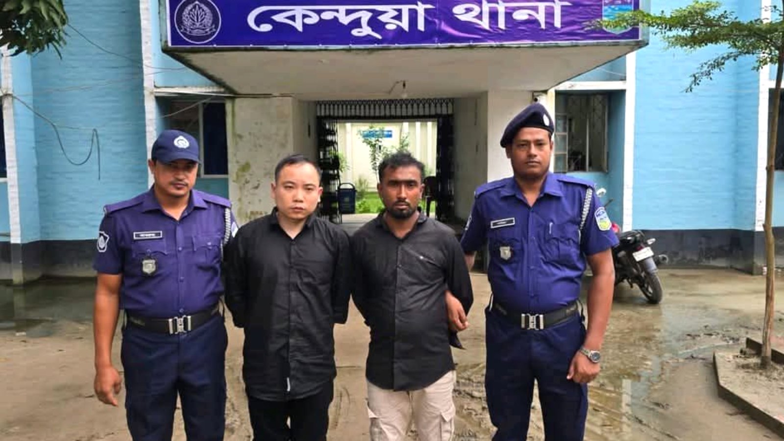 বিয়ের ফাঁদে ফেলে নারী পাচার: নেত্রকোণায় চীনা নাগরিকসহ ২ জন আটক