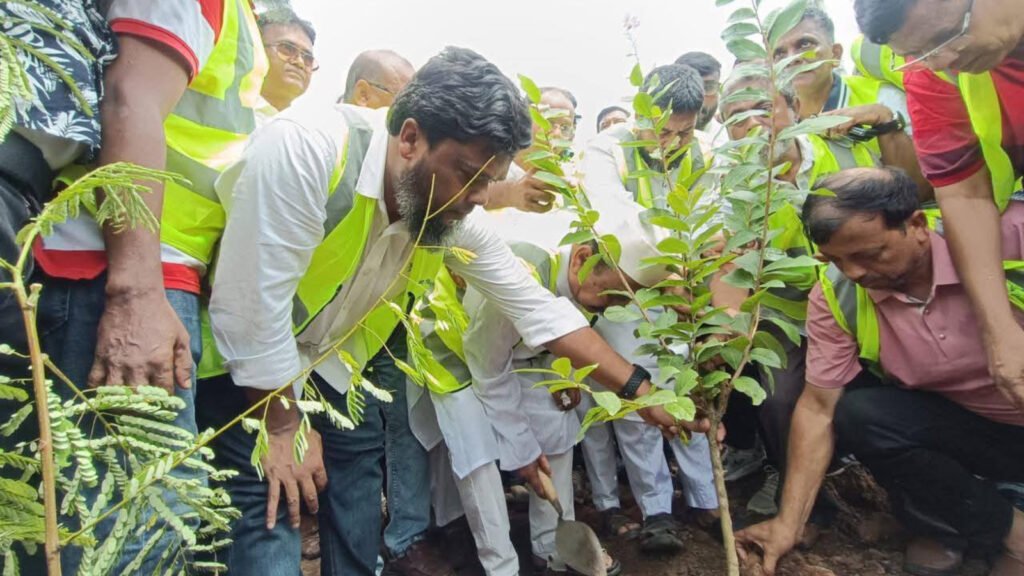 বিএনপির ৪৭তম প্রতিষ্ঠাবার্ষিকী উপলক্ষে পরিচ্ছন্নতা ও বৃক্ষরোপণ কর্মসূচি