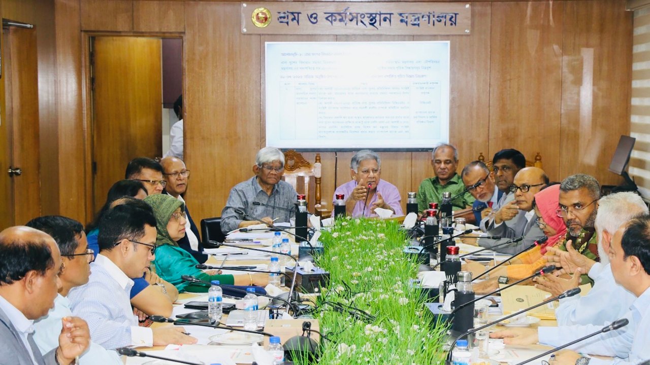 শ্রমিকদের বেতন পরিশোধ না করলে নাসা গ্রুপের মালিকের বিরুদ্ধে আইনানুগ ব্যবস্থার হুঁশিয়ারি