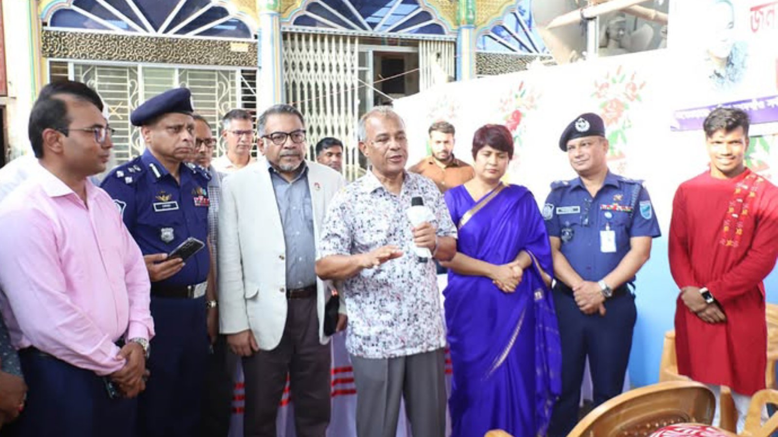 দুর্গাপূজায় মণ্ডপের পবিত্রতা বজায় রাখার ওপর জোর দিলেন স্বরাষ্ট্র উপদেষ্টা
