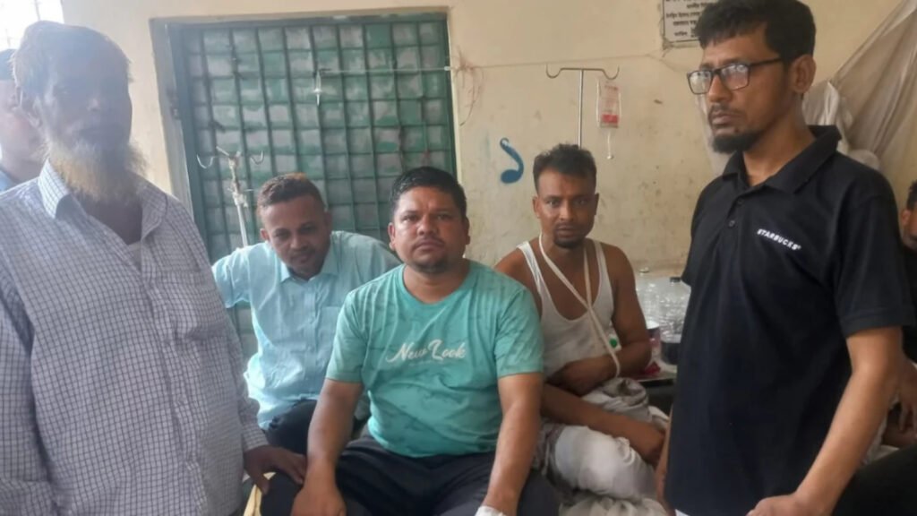 তারেক রহমান-রুমিন ফারহানার ছবি বিকৃতিকে ঘিরে, বিএনপি-জামায়াত সংঘর্ষে আহত ২০