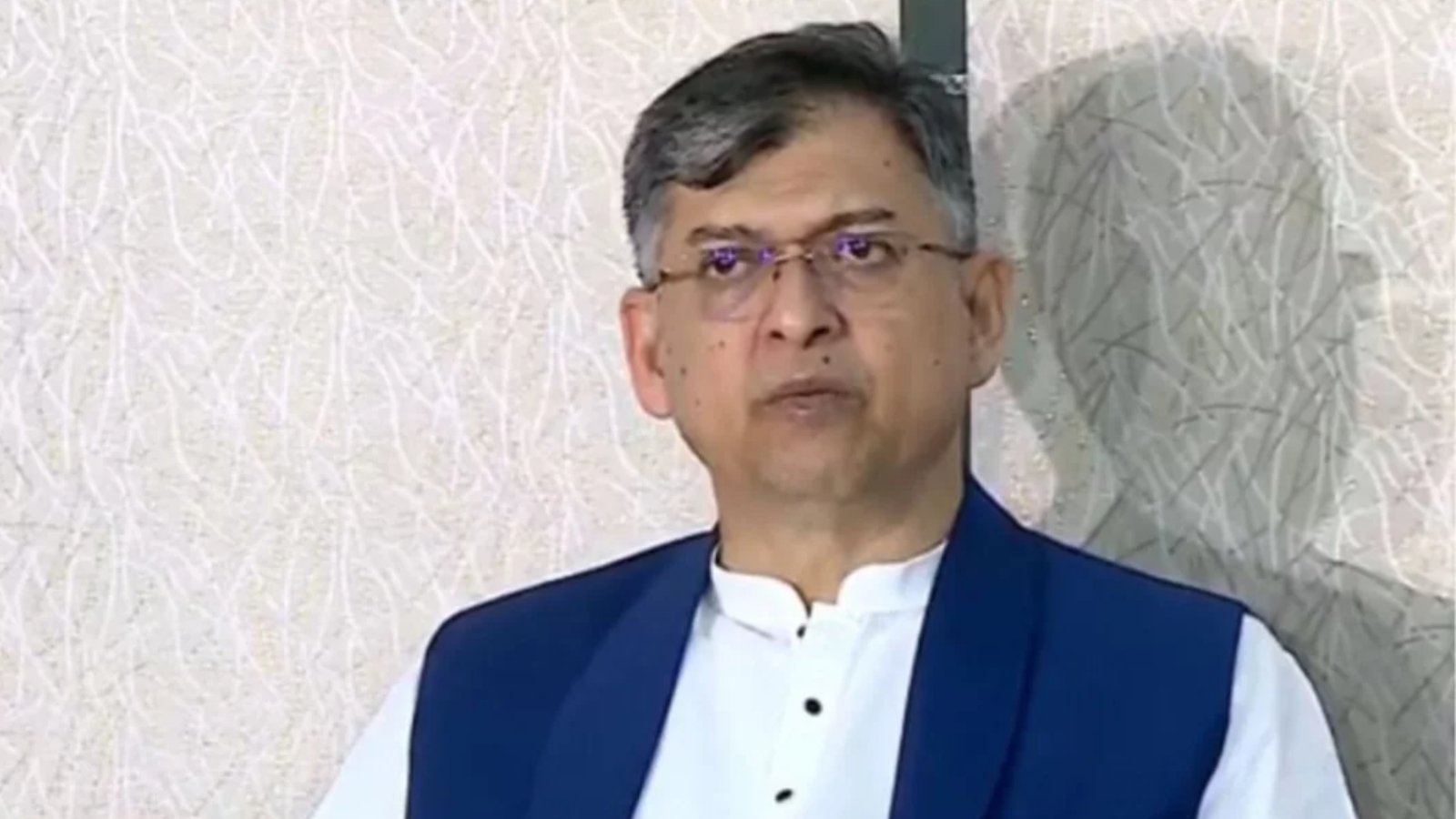 'দিল্লিতে বসে ষড়যন্ত্র করছে আওয়ামী লীগ': সালাহউদ্দিন আহমদ