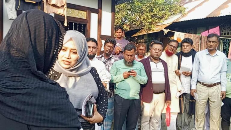 হানারচরে ধানের শীষ মার্কায় ভোট চেয়ে ৪নং ওয়ার্ডে নির্বাচনী গন সংযোগ ও লিফলেট বিতরন