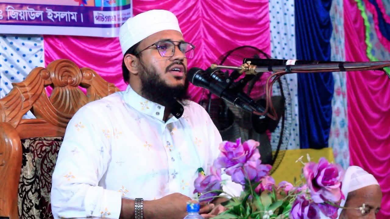 নীলফামারীর জলঢাকা উপজেলা পরিষদ নির্বাচনে চেয়ারম্যান পদে প্রতিদ্বন্দ্বিতা করার ঘোষণা দিয়েছেন বাংলাদেশ খেলাফত মজলিসের উপজেলা সভাপতি ও জনপ্রিয় তরুণ ইসলামিক বক্তা হাফেজ মাওলানা জাফর আহমদ। স্থানীয় আলেম-ওলামা ও সাধারণ জনগণের কথা ভেবে তিনি এ নির্বাচনে অংশ নেওয়ার সিদ্ধান্ত নিয়েছেন বলে জানা গেছে।